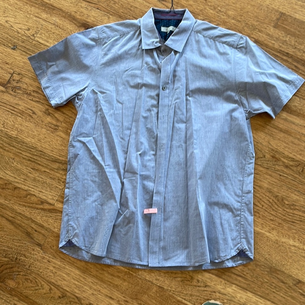Men’s short sleeved Ted Baker button up size 4